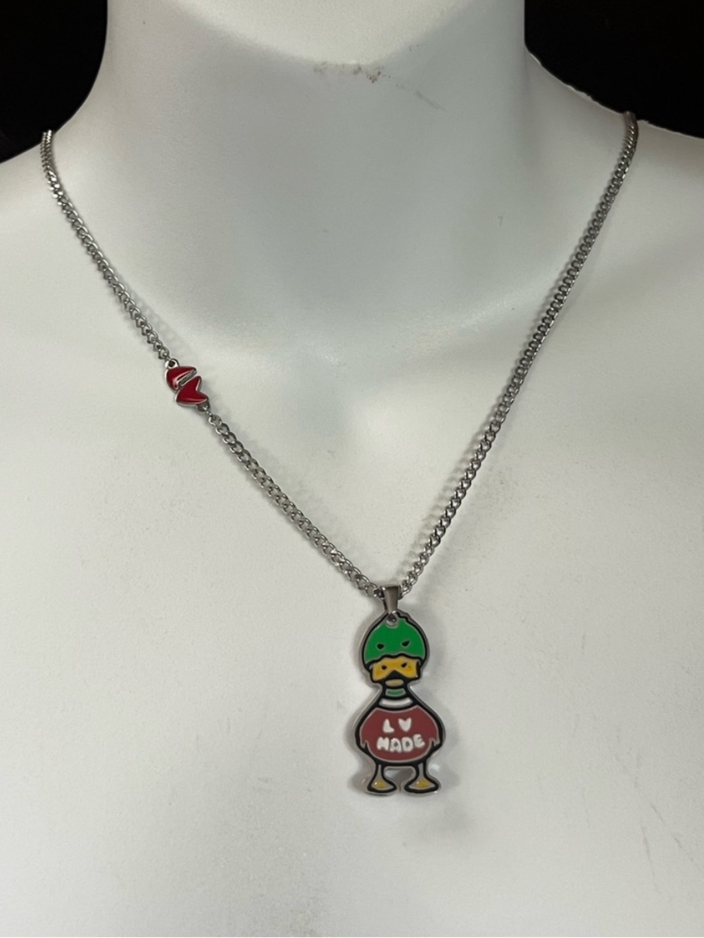 L0UIS VUITT0N x Duck 🦆 Pendant Camo Silver Tone Necklace
